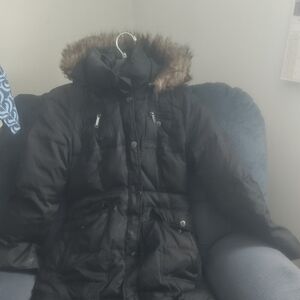 Laundry By Shelli Segal Black Puffer Coat with Faux Fur Hood